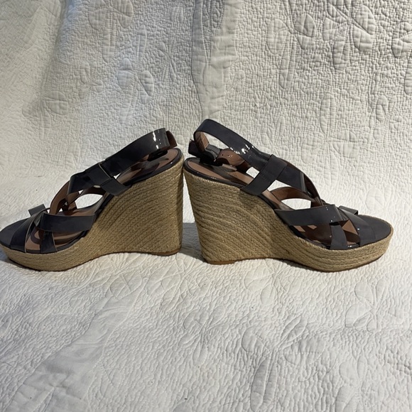 Vince Camuto Gray Wedge Leather Sandals Size 9.5 - Picture 6 of 9